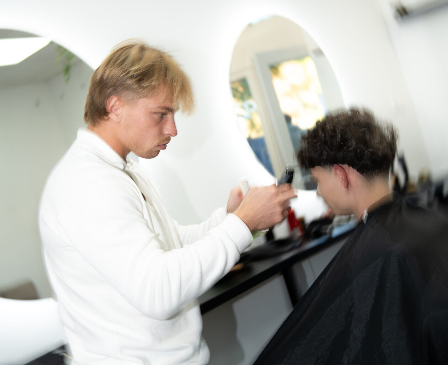 SPOT Barbershop o spotu